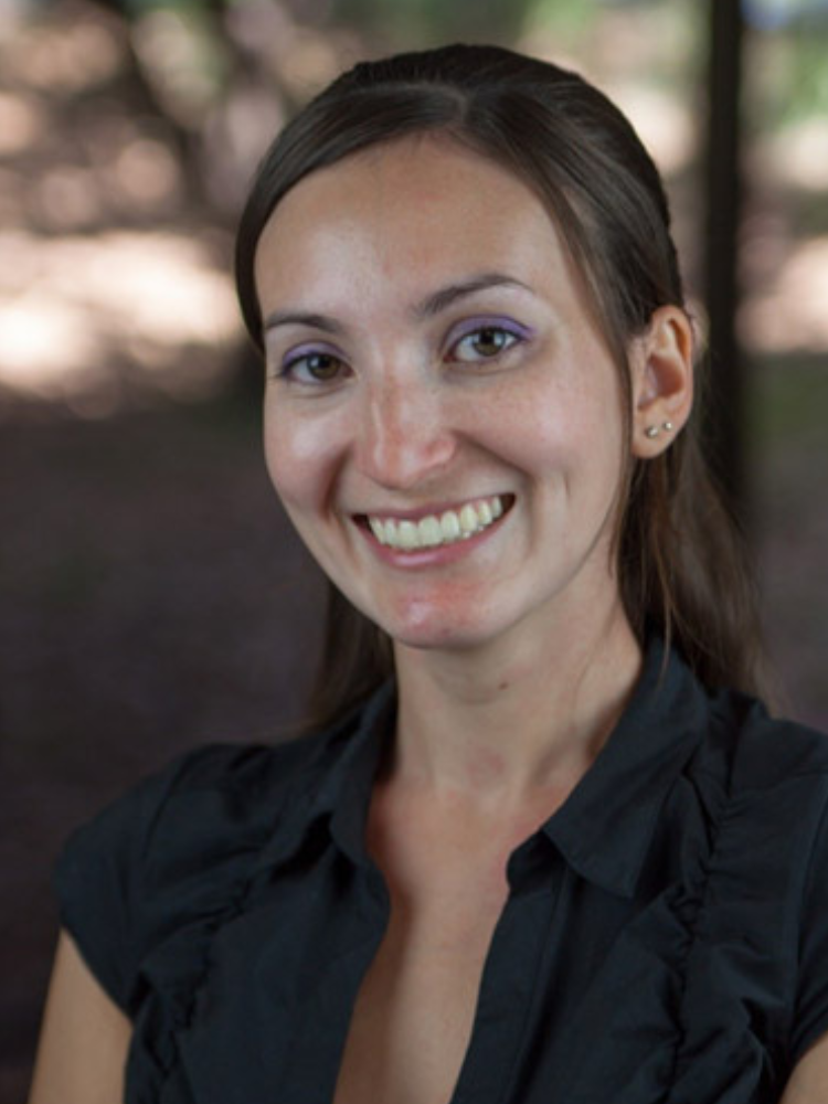 image of Amanda Fernandez